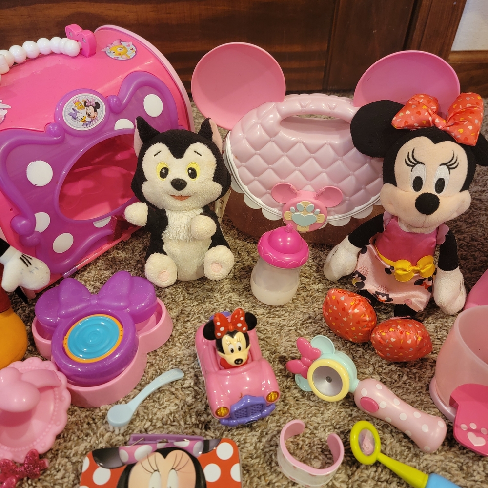Disney Minnie Mouse Toy Bundle - Picture 2 of 16